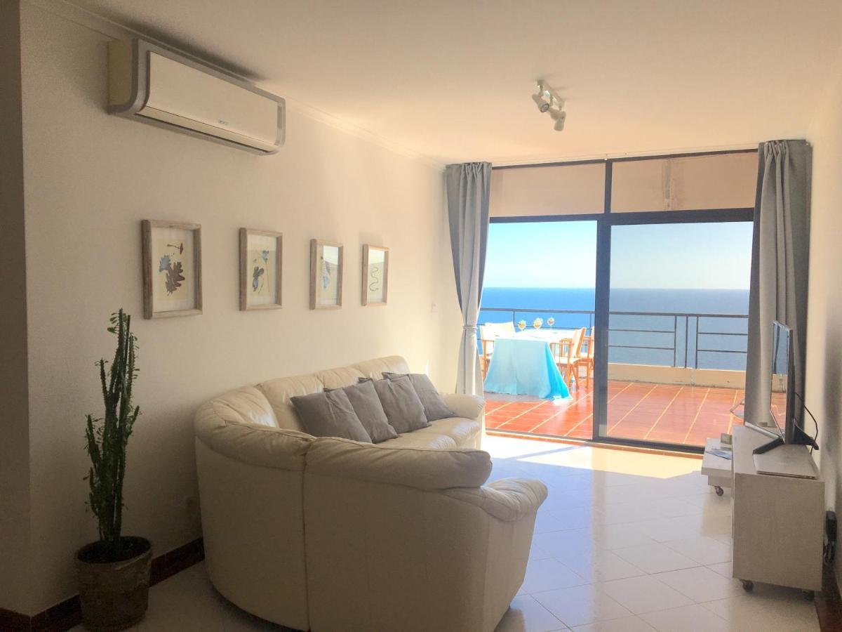 Sea View Apartment Sesimbra- Apartamento Vista Mar Luaran gambar