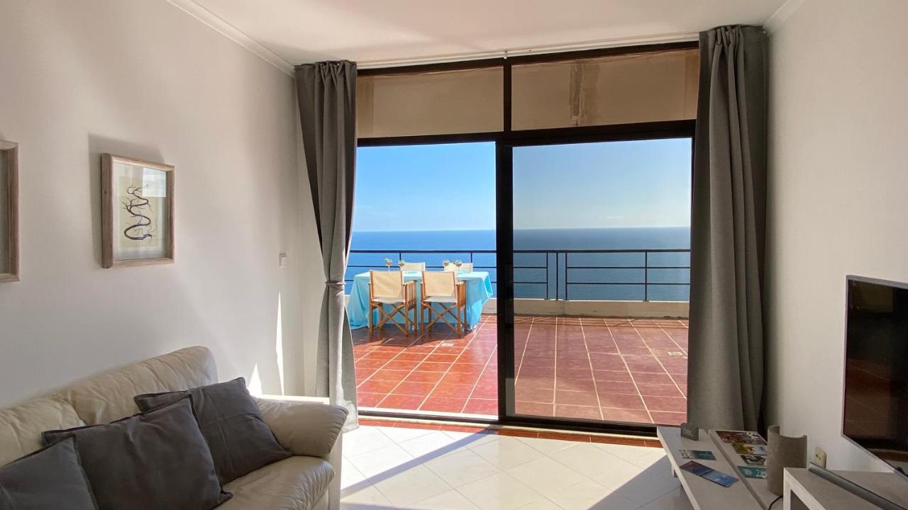 Sea View Apartment Sesimbra- Apartamento Vista Mar Luaran gambar