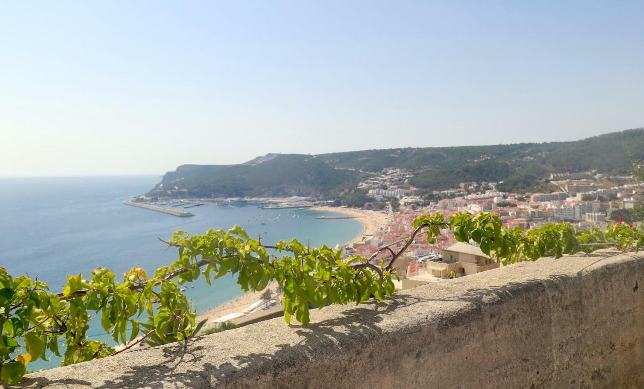Sea View Apartment Sesimbra- Apartamento Vista Mar Luaran gambar