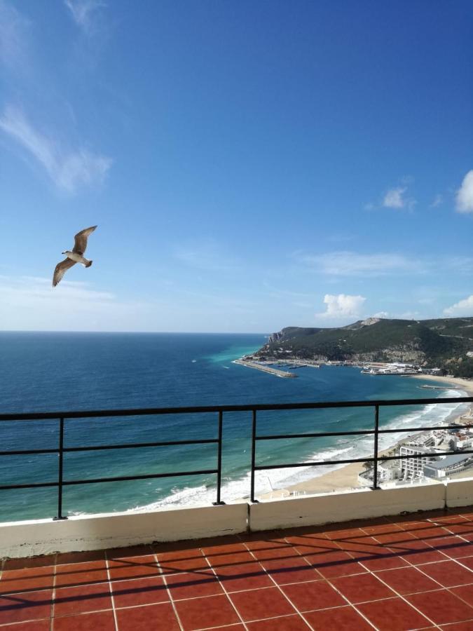 Sea View Apartment Sesimbra- Apartamento Vista Mar Luaran gambar